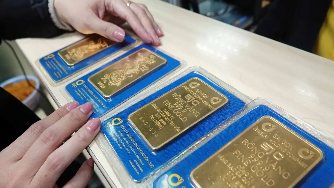 تأثير تقلبات سعر الذهب العالمي على أسعار عيار 9999 في سانت جوزيف